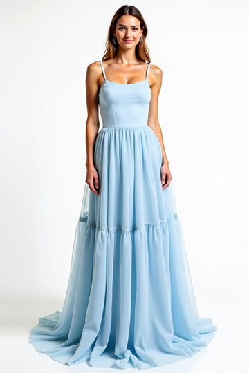 Une ligne bleu ciel spaghetti bretelles mousseline de soie froncée robe de demoiselle d’honneur